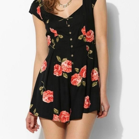 Anthropologie Pants - KIMCHI BLUE Floral Corset Back Romper